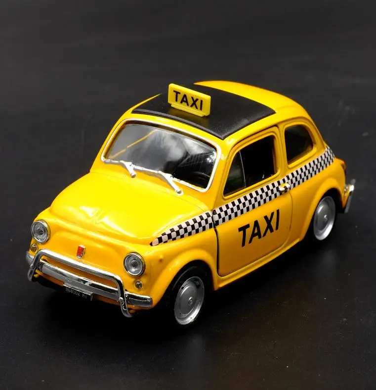 1:36 Масштаб высокая имитация сплава Модель автомобиля Fiat 500 такси вытяните назад