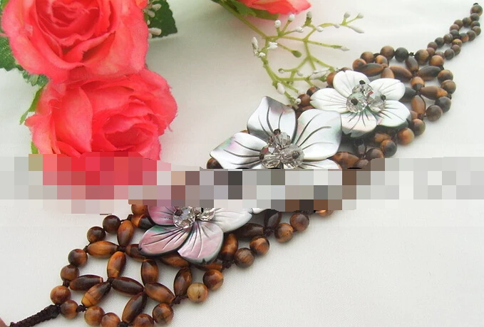 

09520 Tiger's Eye&Shell Flower&Crystal Bracelet