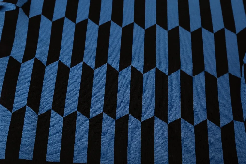 9160199978_2124757134