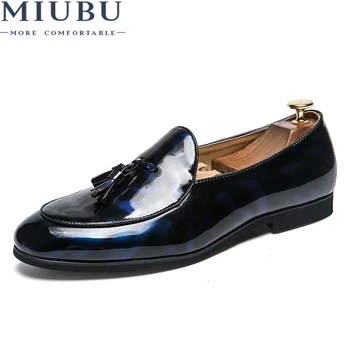 

MIUBU Factory direct Spring and Summer New Men Shoes Fashion Men Casual Loafers Breathable Shoes Slip on