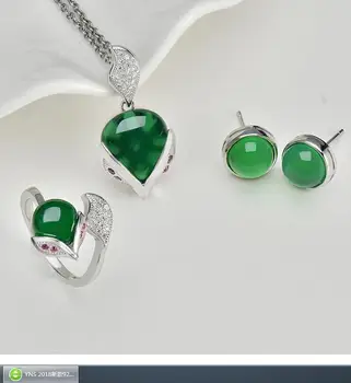 

Yns 2018 New 925 silver necklace female ring ear nail green jade pith pendant chain fox tail ring set