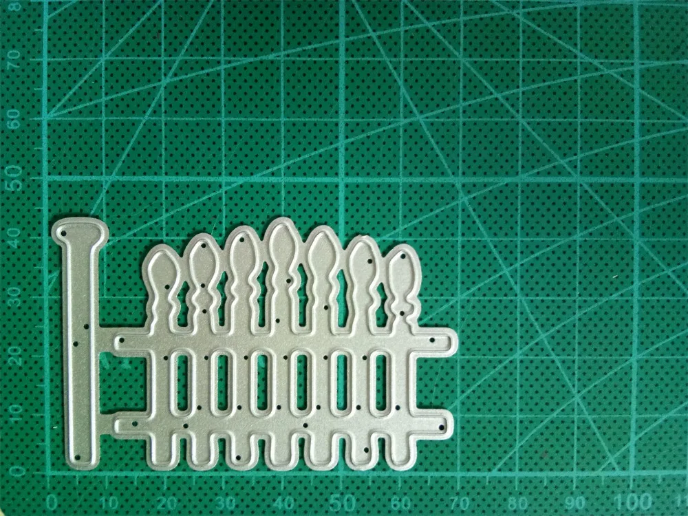 Swovo بوابة السياج المعادن قطع يموت لسكرابوكينغ ورق الحرف بطاقة النقش DIY محفورا يموت تخفيضات 2019 جديد 43*70 مللي متر