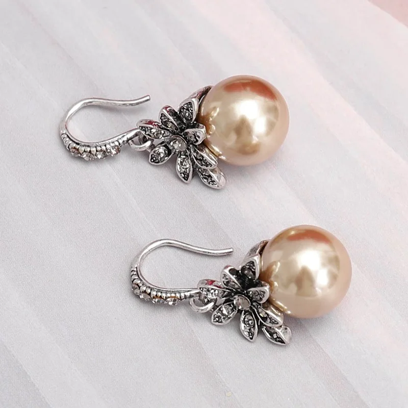 

1 Pair New Hot Fashion Luxury Vintage Sun Flower Pearl Drop Earrings For Women Trendy Jewelry Accessory Brincos High Quality