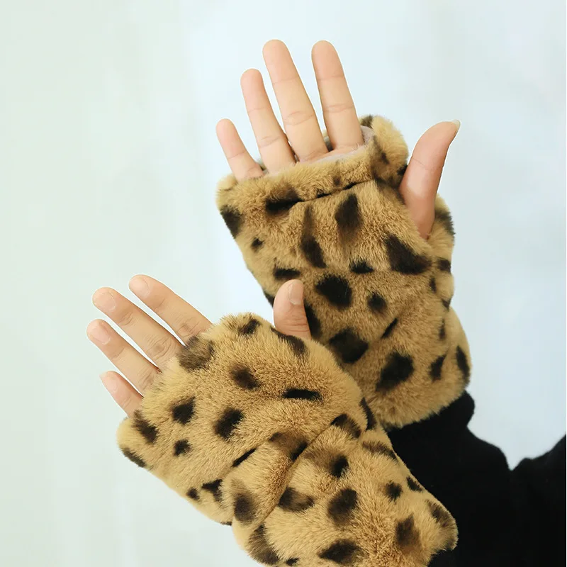 Полупальцевые леопардовые перчатки корейские женские имитация кроличьего меха теплое снаряжение зимние высококачественные втулки темпераментные перчатки