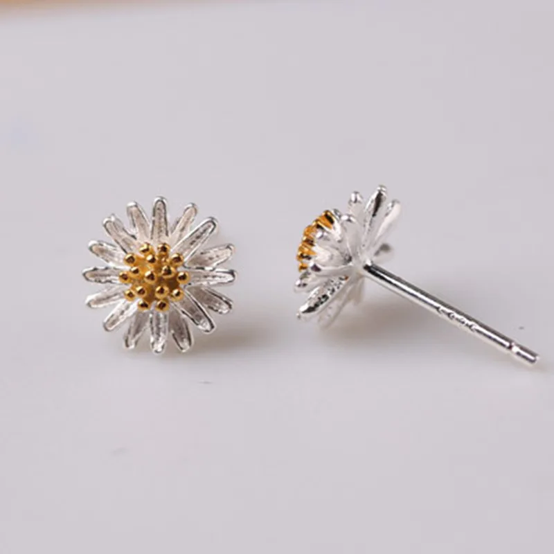 925 Sterling Silver Ear Studs Female Daisies Fresh Lovely Chrysanthemum