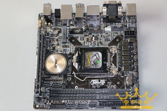 デスクトップマザーボード asus H97I-PLUS LGA 1150 DDR3 ため i7 i5 i3 16 ギガバイト USB2.0  UBS3.0 H97 マザーボード送料無料