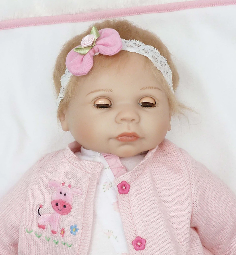 baby alive doll that blinks