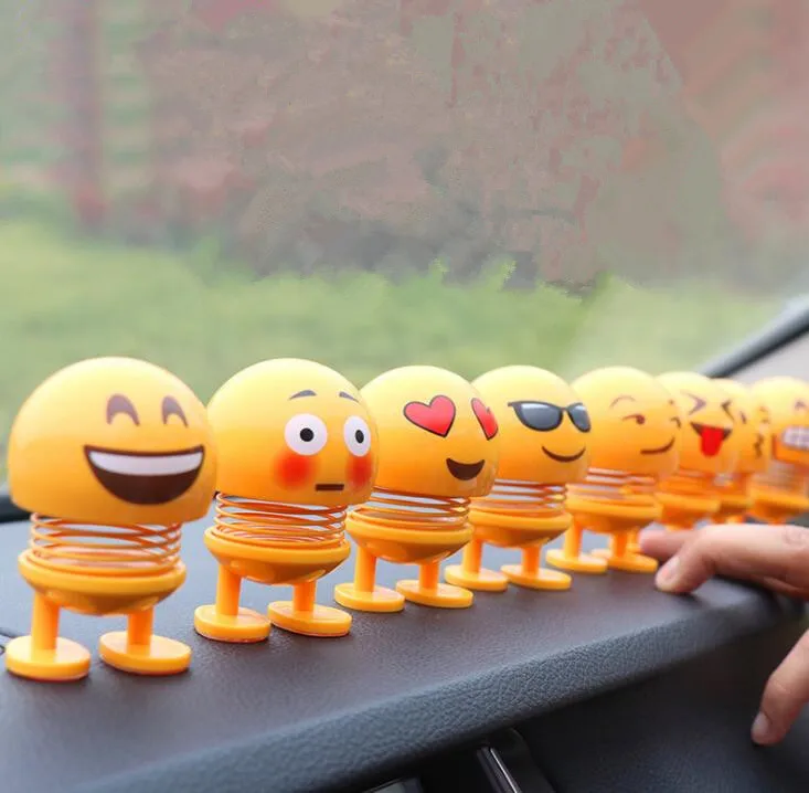 New Car Ornaments Smiley Shaking Head Dolls Cute Cartoon Funny Emoji Wobble Head Robot Lovely Car Dashboard Decor Auto