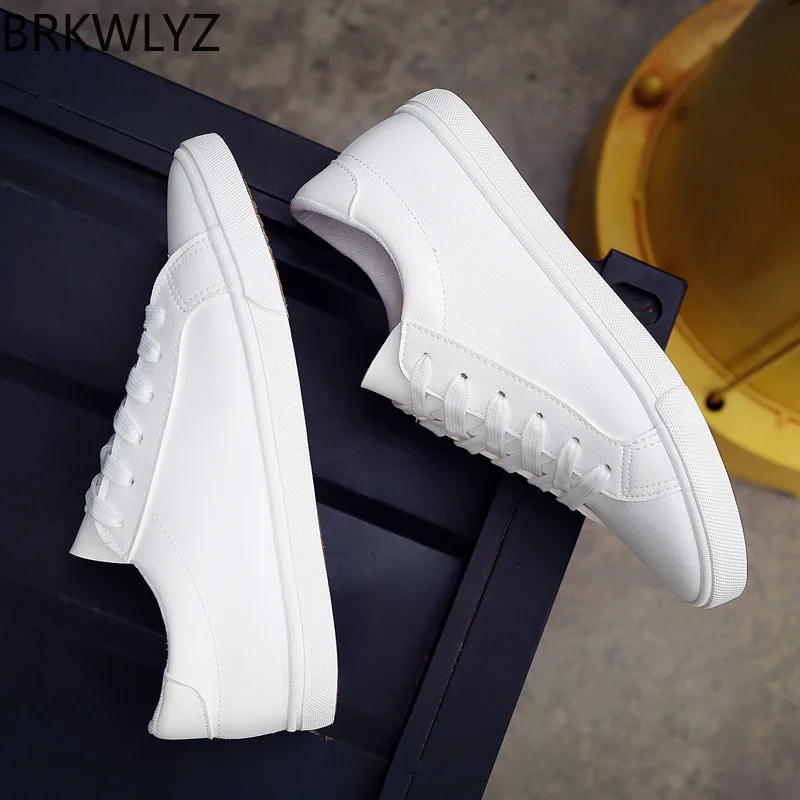 

2019 New Spring and Summer With White Shoes Women Flat Leather Canvas Shoes Female White Board Shoes Casual Shoes Female