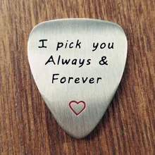 Guitar Pick Acoustic Electric Guitarra Plectrums Stainless Steel Keychains Pendant Valentine Gift for Lover Women Men Boy Girl
