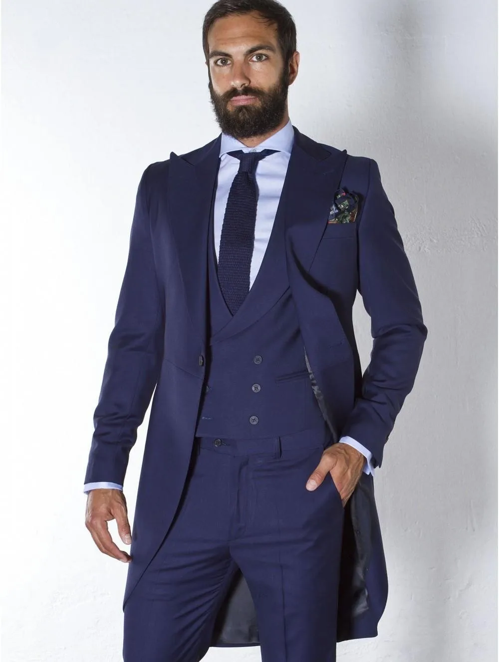 Красивый длинный Темно-синие мужские ужин вечерние костюмы для выпускного смокинг для жениха свадебные костюмы с блейзером(куртка+ штаны+ жилет+ галстук