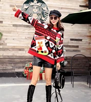 Kolorowy damski sweter świąteczny z aksamitną skarpetą w formie schowku 2