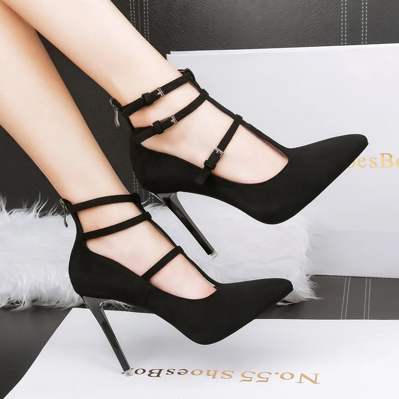

High-heeled shoes female 2018 spring and autumn new wild shallow mouth with sharp pointed T-shaped strap Rome shoes summershoes.