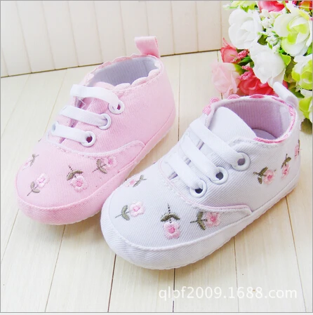 baby shoes cost