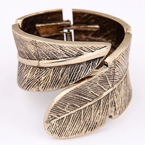 

LEMOER Punk Fashion Vintage Wide Alloy Feather Angel Wing Leaves Cuff Bracelet Bangles Adjustable boho pulseira ouro for Women