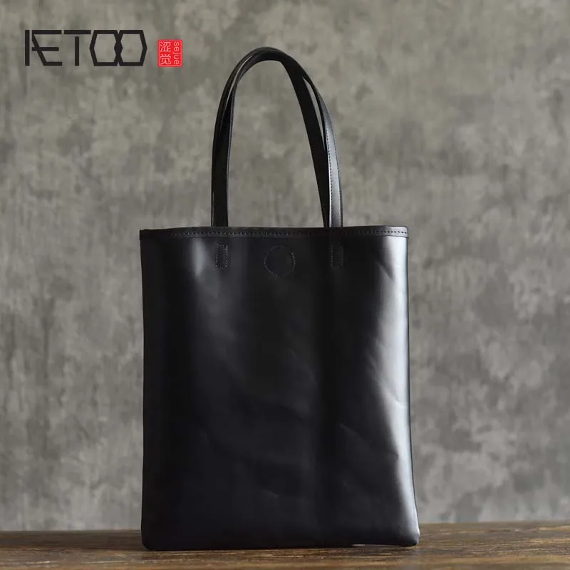 

AETOO Black top layer cowhide vertical handbag oil wax leather simple Japanese shoulder bag female art youth thin tote bag