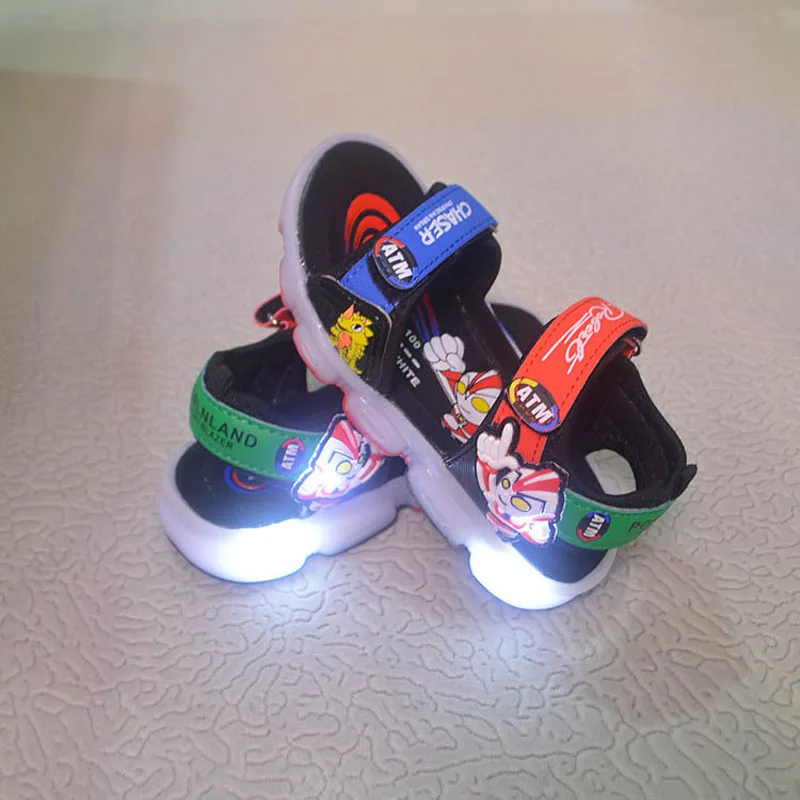 

Baby Boy Sandals 2019 Summer New Flashing LED Light Soft Soles Shoes with Cartoon Superman Children Toddler Shoes Kids Sandals