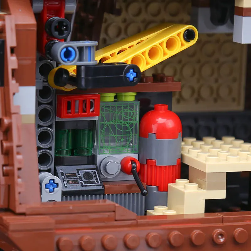 Legoingly Star War Desert Creeper Sandcrawler 05146 Building Blocks Bricks Educational Toys gifts 1388Pcs gift for boys GK30