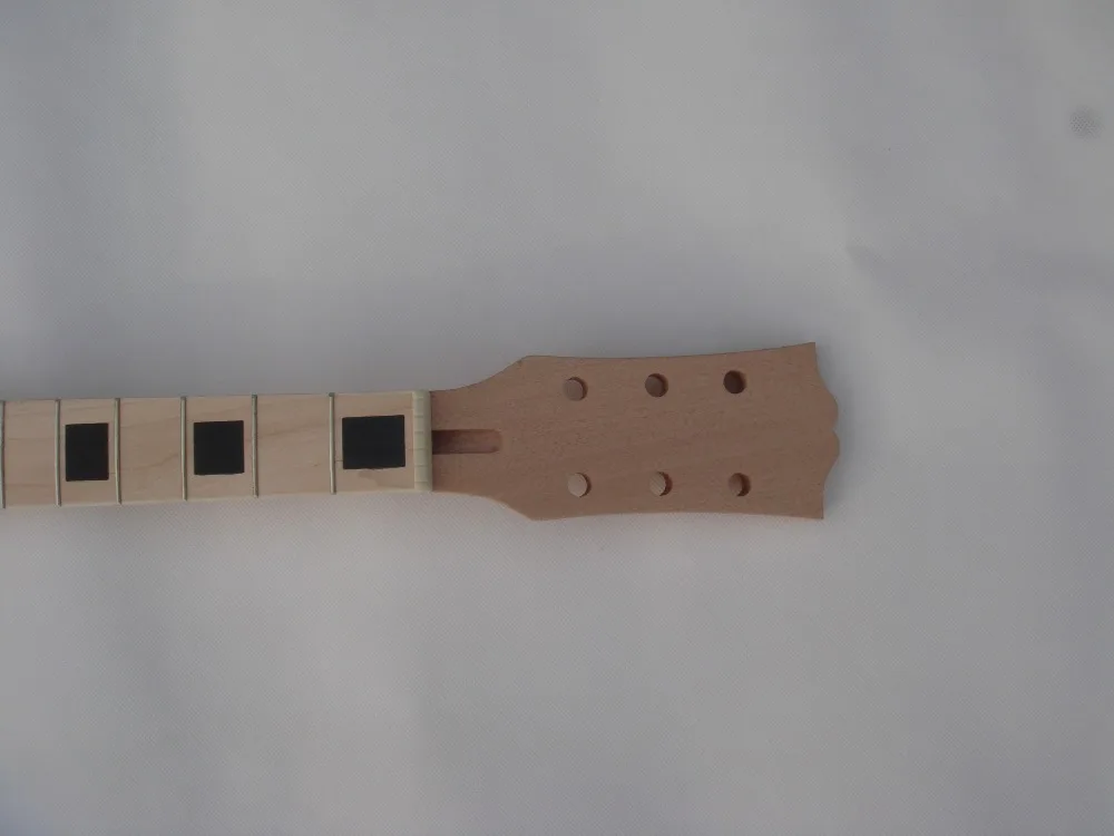 

SCREW CONNECTING NEW FINISHED ELECTRIC GUITAR NECK no.10221