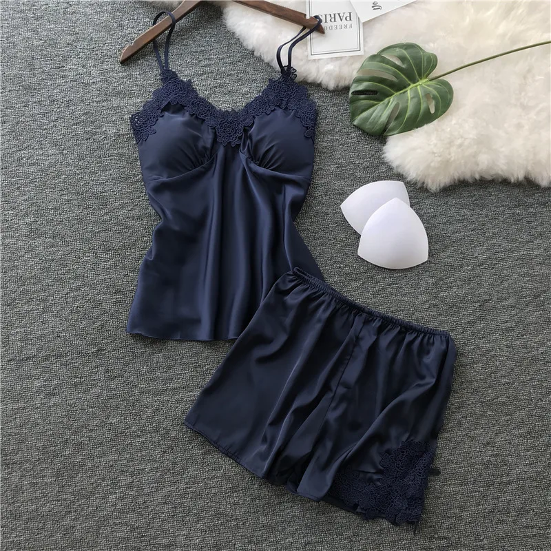 8701417428_2043651032