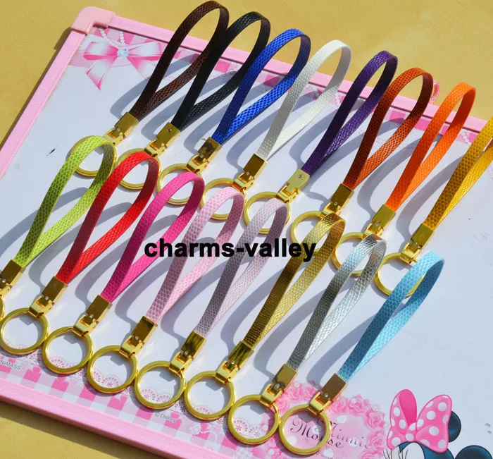 

Free Shipping, 10PCS 8mm Key Ring with Mixed Colour Snake PU leather Band Golden Key Rings Fit 8mm Slide Charms Letters