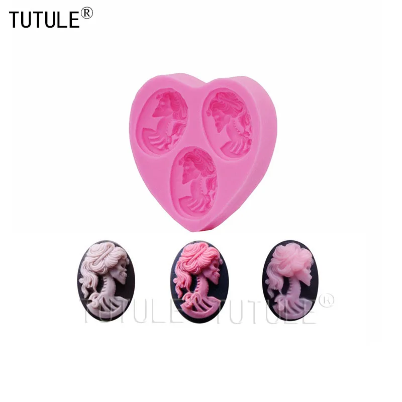 

Halloween Skulls Skim Cake Silicone Molds Handmade Chocolate Biscuits Molds Cakes Desserts Decorative Molds DIY Baking Gadgets