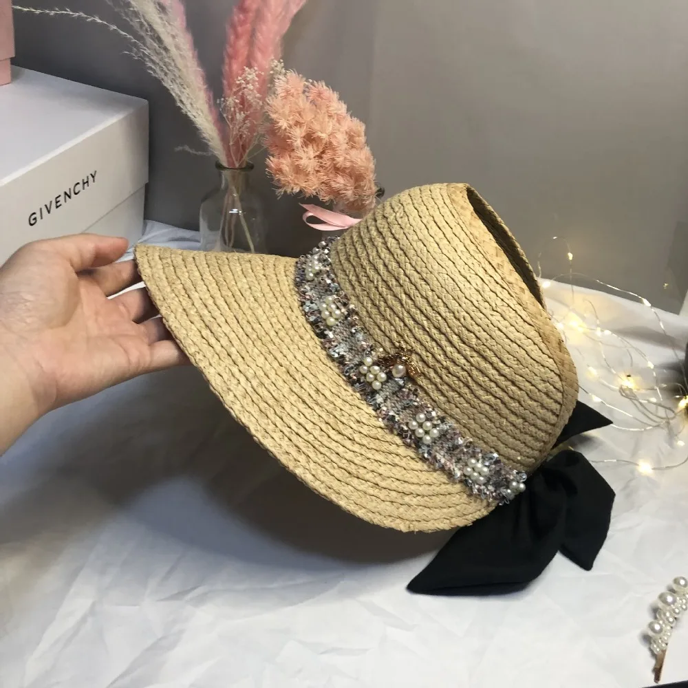 10759825765_1479868169