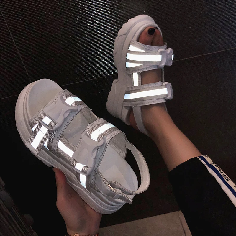 

2019 Summer Women Flat Shoes Large Size Peep-toe Platform Sandals Women Flip Flops Beach Sandals Roman Slippers