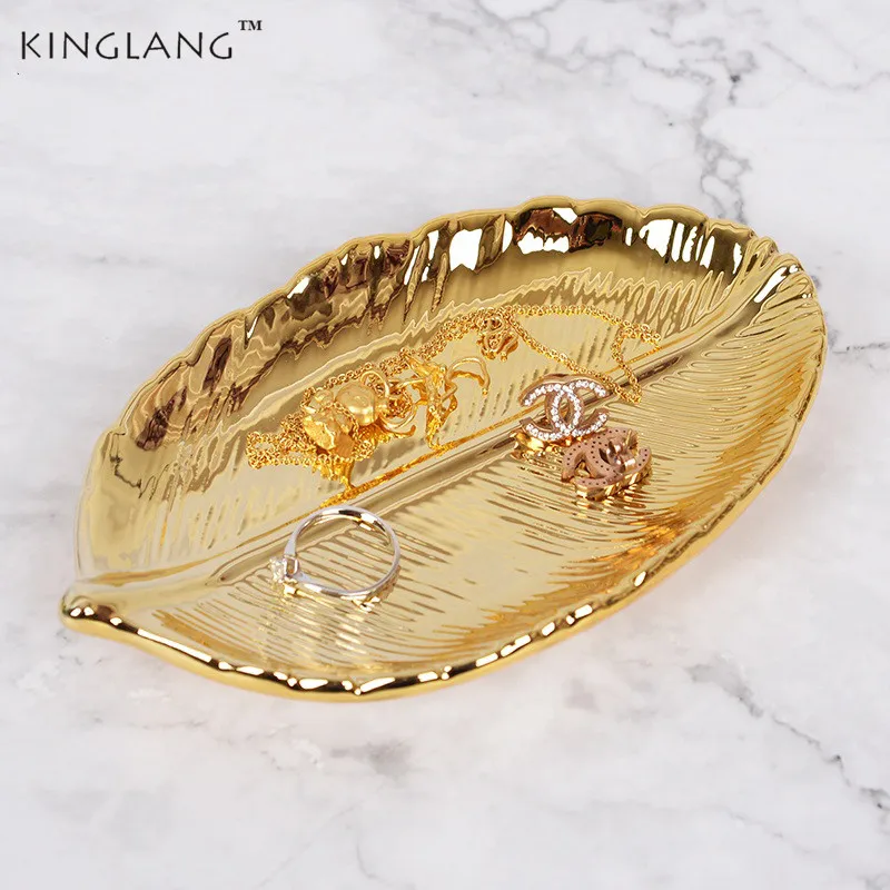 

1pc KINGLANG ceramic creative high quality cosmetics gold-plated jewelry storage plate bedside table home use