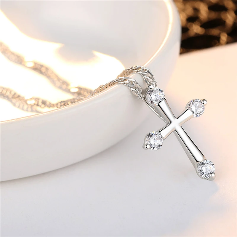 

Crystals Necklace Silver Color Christian Cross Necklace Pendant Female Bijoux Crucifixion Cross Necklace Jewelry For Women Gift