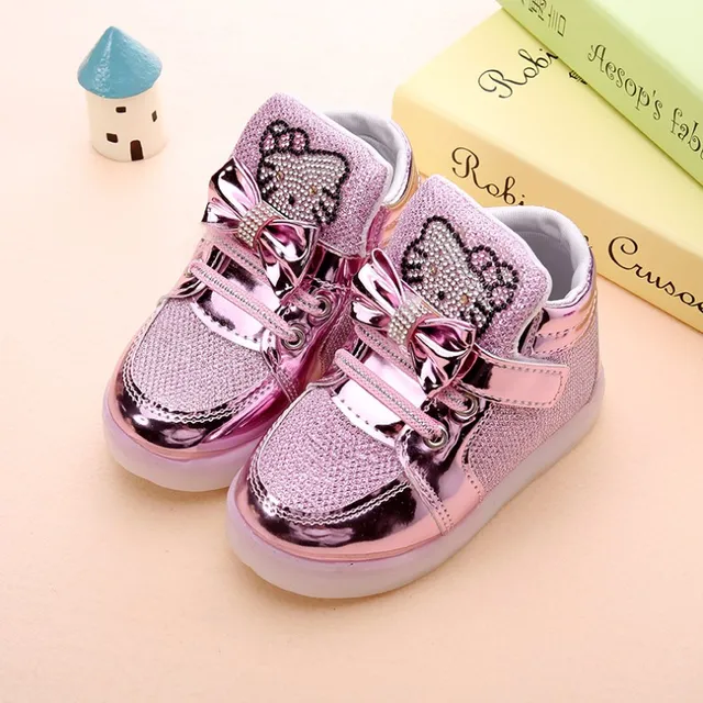 Kids Casual Lighted Shoes Girls Glowing Sneakers Children Hello Kitty Shoes With Led Light Baby
