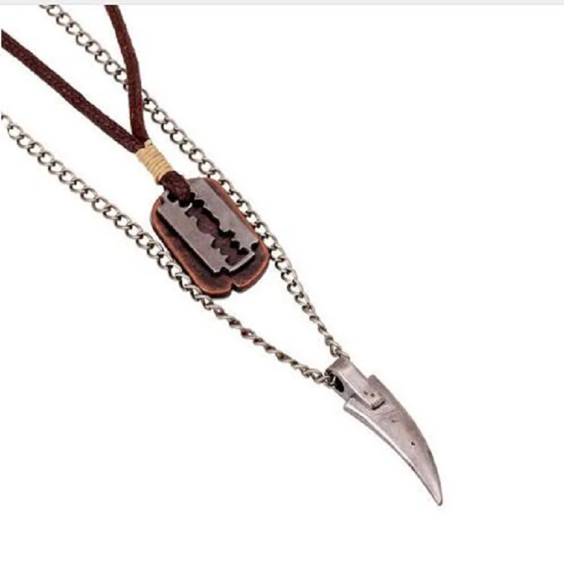 2018 Vintage Mens Necklace Alloy Animal Wolf Tooth Razor Blade Pendants Necklace Multilayer Metal Chain Choker Male Punk Jewelry