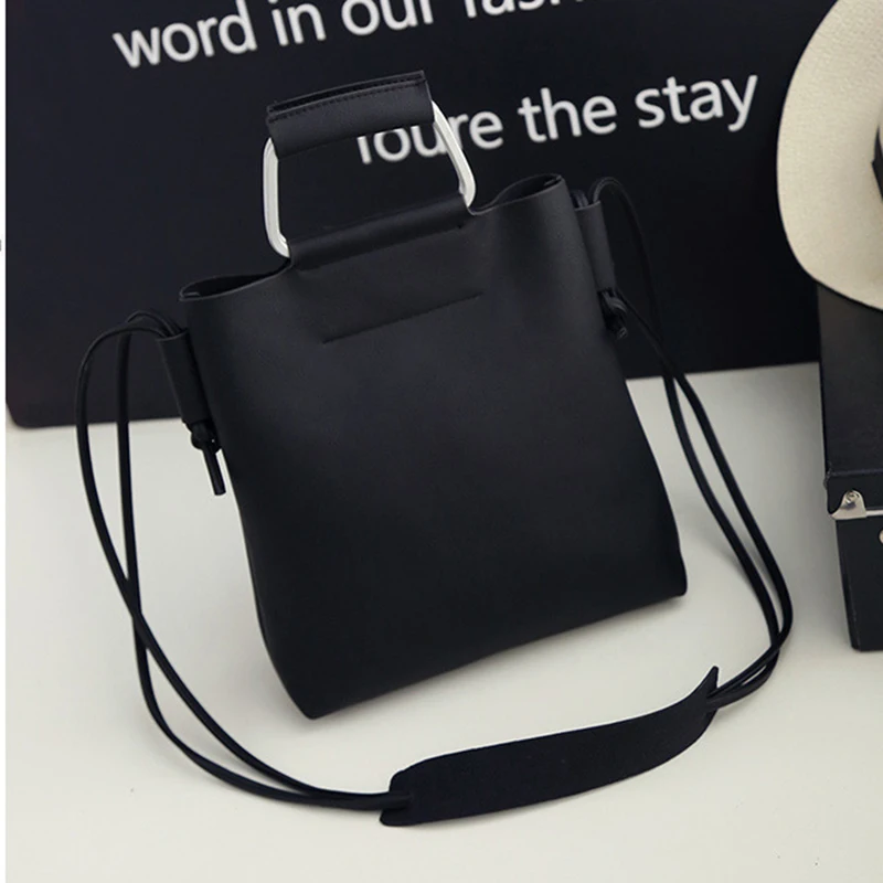 

ZHIERNA Women's Handbag Light Female Bag Messenger Multi-functional of Waterproof Girl Large Capacity Messenger Bag Girl fashion