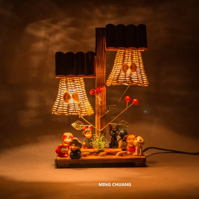 Tonari-No-Totoro-Grass-Wall-May-Night-light-Table-Lamp-Bedside-Lamp-With-LED-Light-Christmas (1)