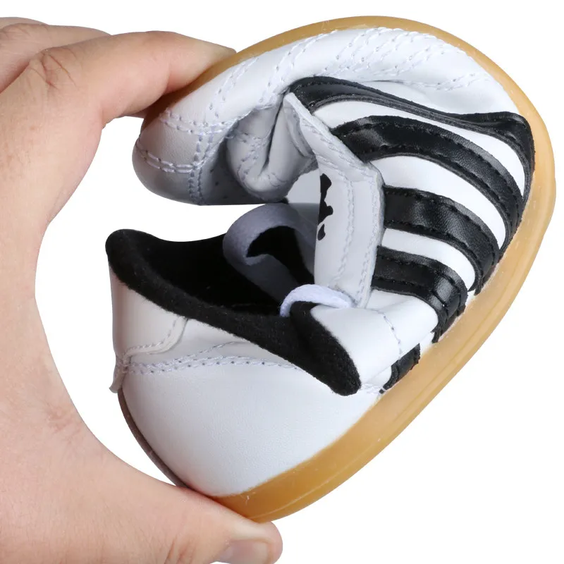 

Good taekwondo shoes for male Female kids Adult WTF PU leather Breathable Taekwondo protectors kung fu Shoes martial arts shoes