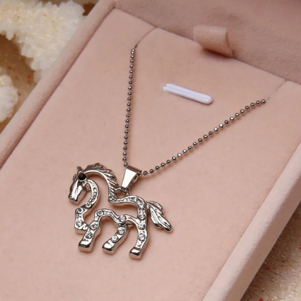 

Charming Simple Silver Metal Horse Pendant Necklace Women Fashion Personality Pendants Costume Jewelry Wholesale Free Shipping
