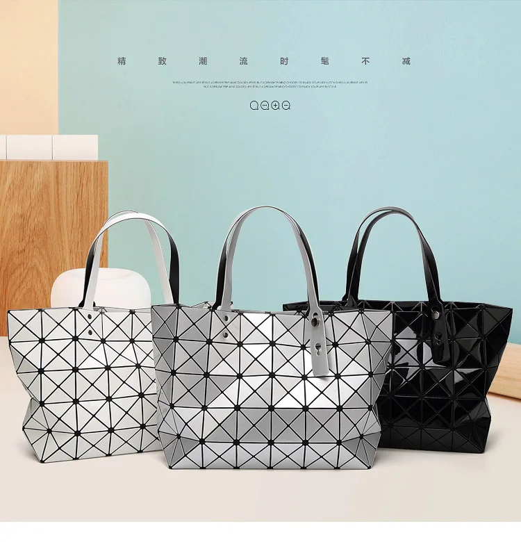ZYJ Deformable Women Laser Geometry Quilted Plaid Pearlescent Handbag Shoulder Bags Casual Sequins Lattice Foldable Tote Bag (1)
