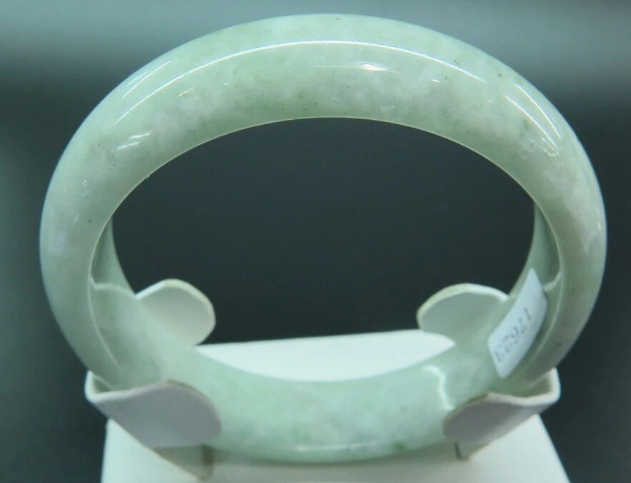 

free shipping 960 NEW Chinese Green A Grade Natural Jade / Jadeite Smooth Bangle
