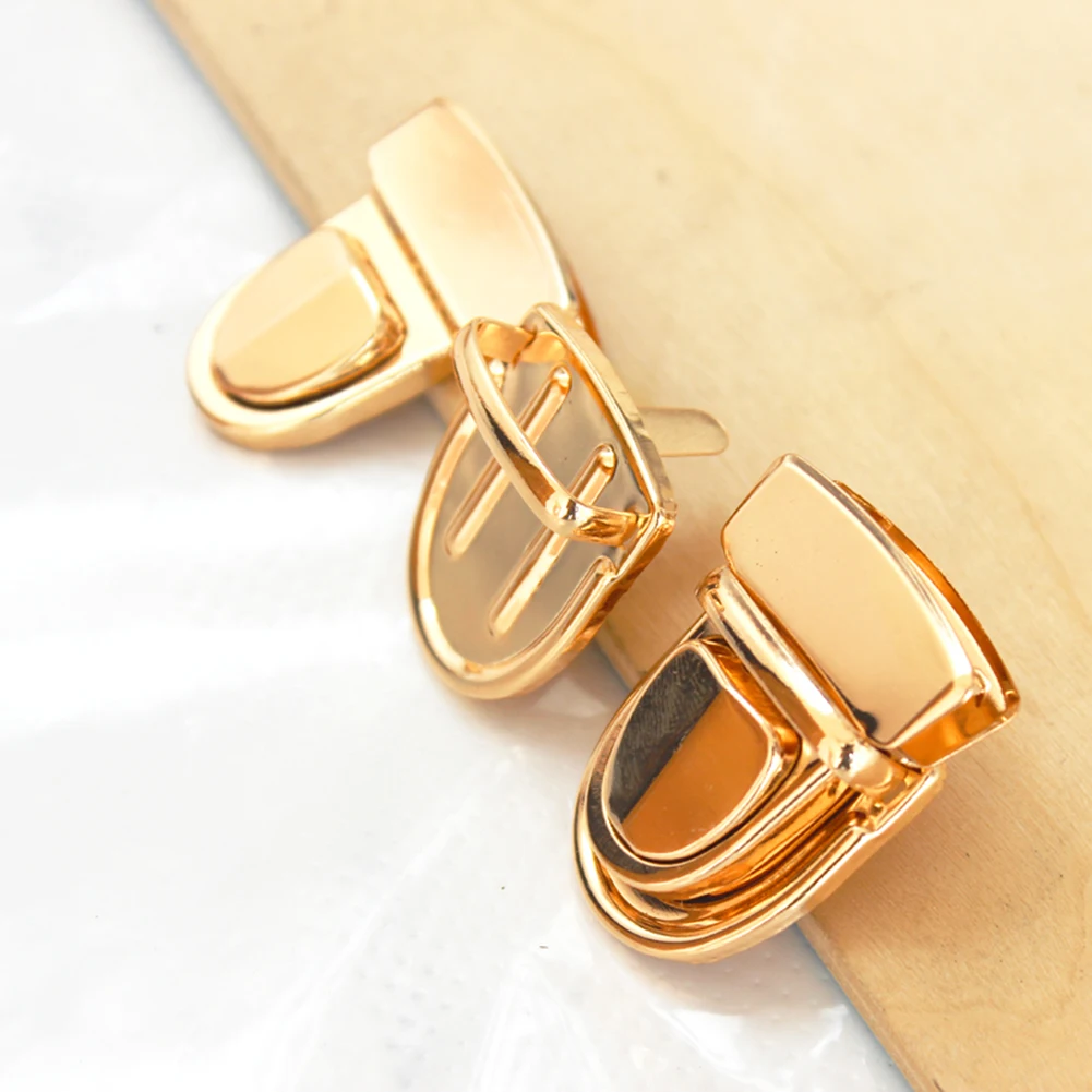 

2019 New Durable Buckle Twist Lock Hardware for Bag Accessories Handbag DIY Turn Lock Bags Clasp Gold/Black