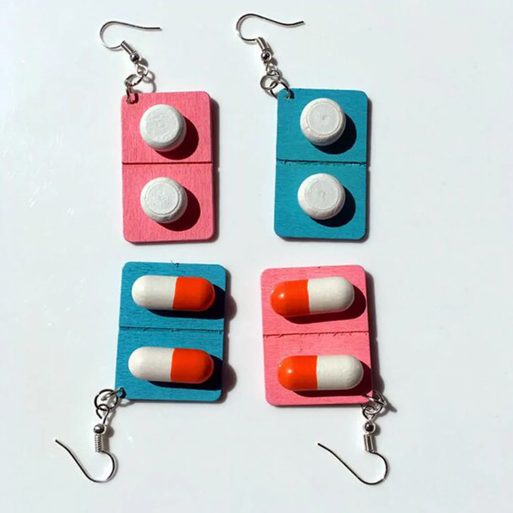 SQZ_2018-New-Fashion-Handmade-Capsule-Pill-Shape-Wood-Drop-Earrings-Hyperbole-Pink-Blue-Wooden-Pill-Medicine
