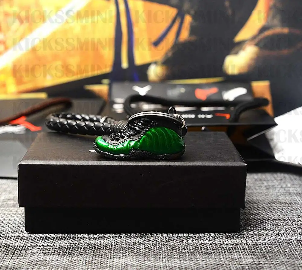 

Dropshipping Retro OG Air Foamposite One “Legion Green” 3D Mini Jordan Sneaker Keychain Bag Box Pendant Couple doll accessory