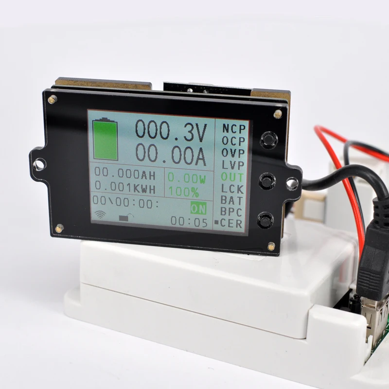 2,4 дюймовый цветной экран, беспроводной амперметр напряжения, температурный кулоновый измеритель мощности, система управления батареей