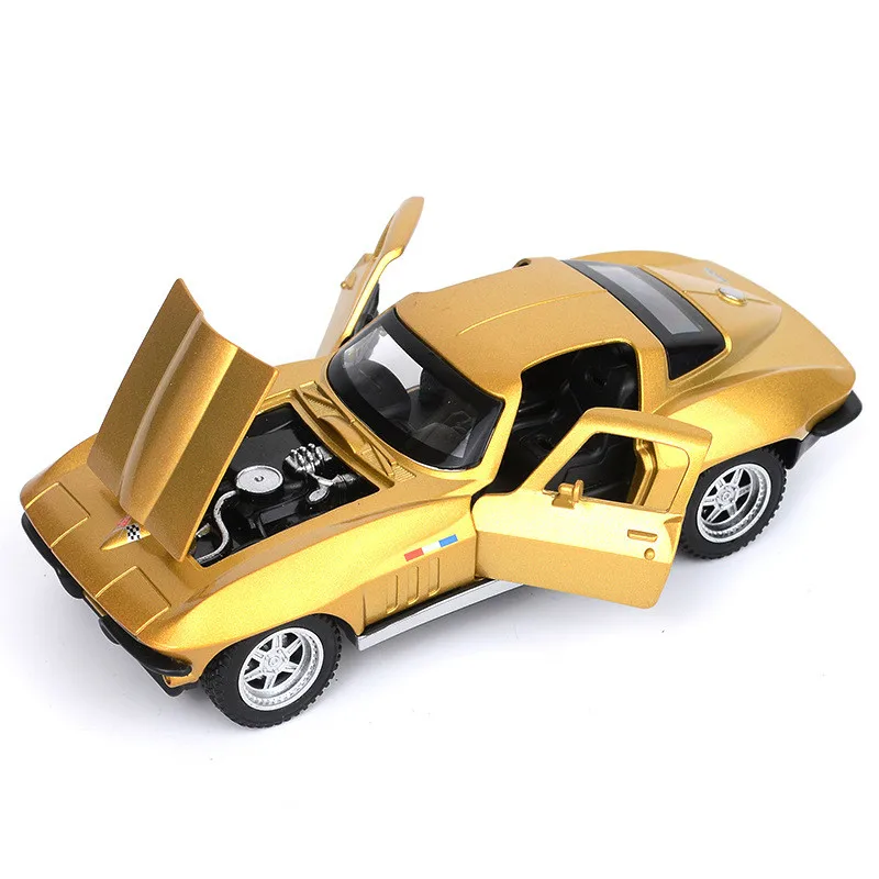 

Simulation alloy Corvette sports car model ornaments acousto-optic resilience Pull Back Flashing Musical Diecast race carToys