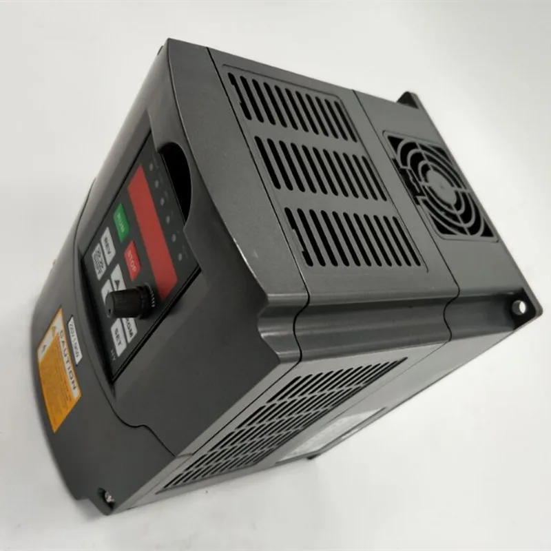 

VFD 5.5kw 220v single input ,380v 3P output inverter quality guarantee have english manual