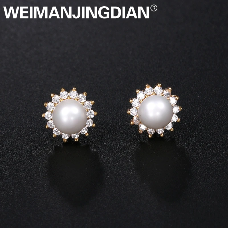 

WEIMANJINGDIAN New Arrival Simulated Pearl and Cubic Zirconia CZ Crystal Flower Halo Stud Earrings for Women in Gold Color
