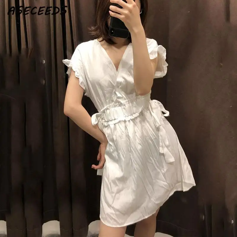 

Vintage elegant ruffle chic white dress women Summer dress 2019 boho sexy V neck short sleeve mini dress korean clothes vestidos