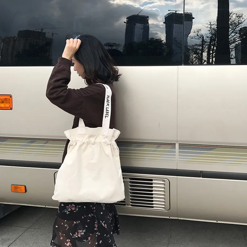 

2018 bags for women new Korean version the simple bucket Women's canvas bag shoulder portable large-capacity female black white