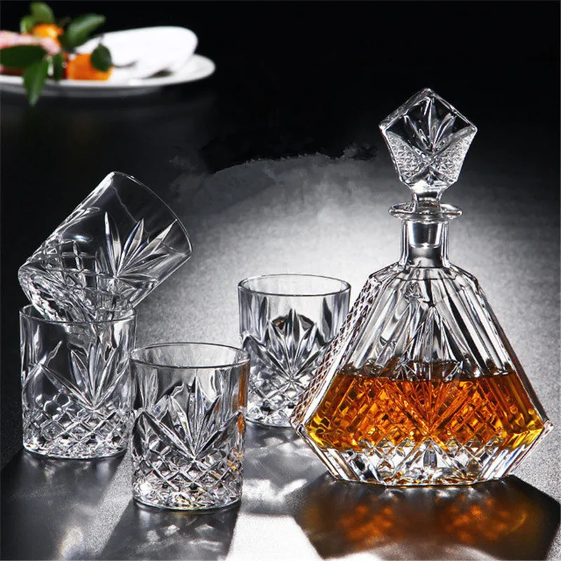 5 Pcs/Set Crafted Glass Decanter Whisky Glasses Set with Ornate Stopper and 4 Exquisite Cocktail Glasses Cup for Bar Home Party