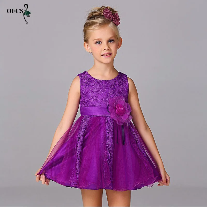 vestido roxo para criança