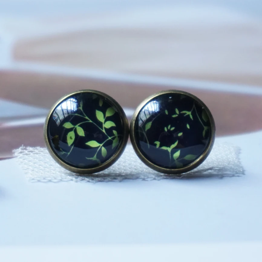 Green leaves glass earring woman lady Fashion cabochon earring handmade